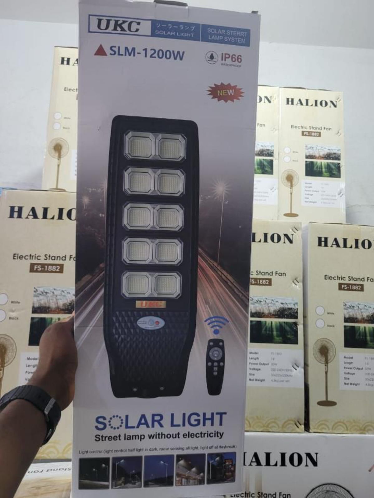 Lampadaire solaire 1200w