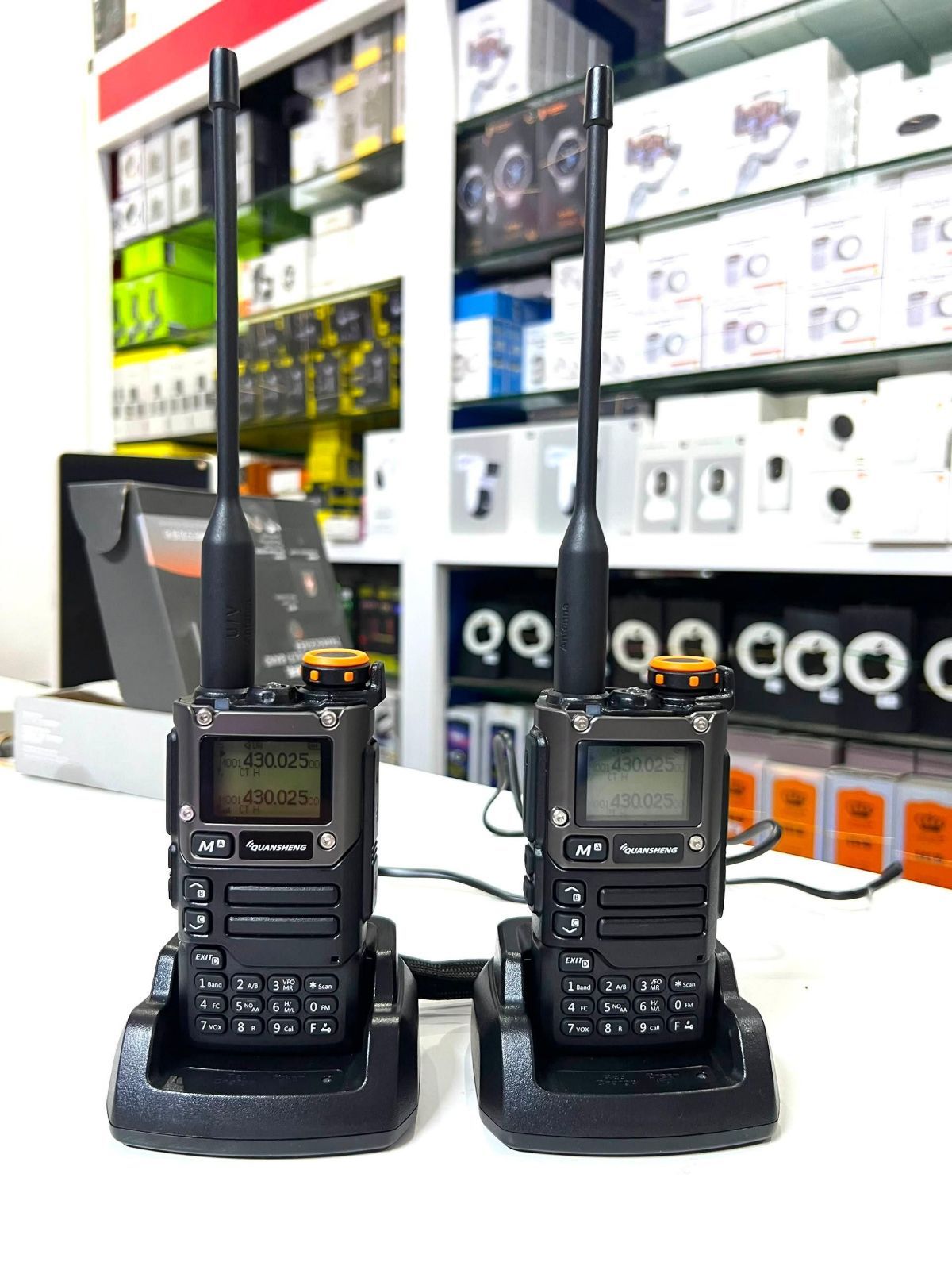Talkie-Walkie

Professionnel QUANSHENG UV-K6 - photo 3