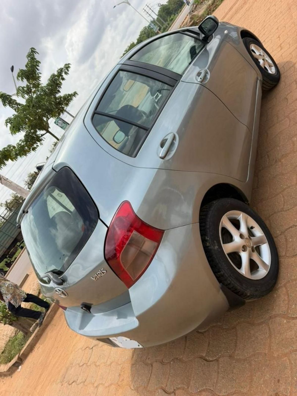 Voiture - photo 2