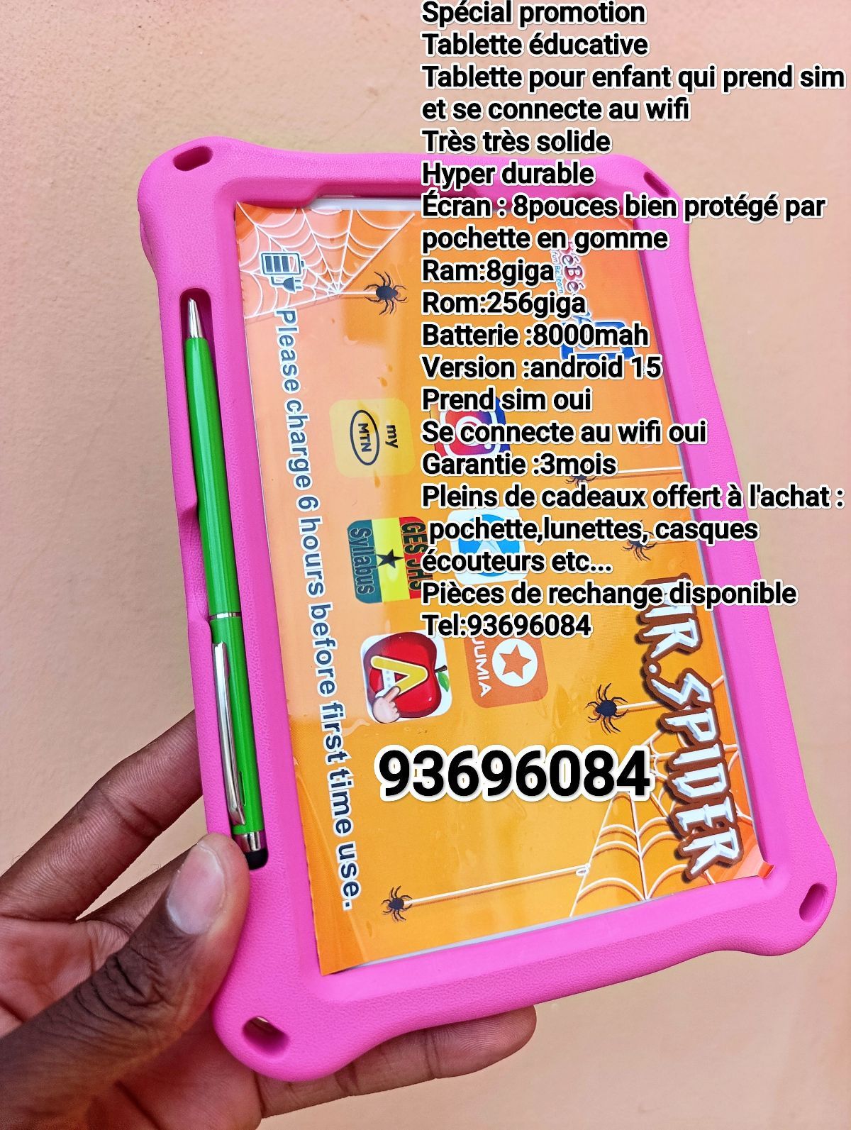 Tablette pour enfant avec pochette en gomme