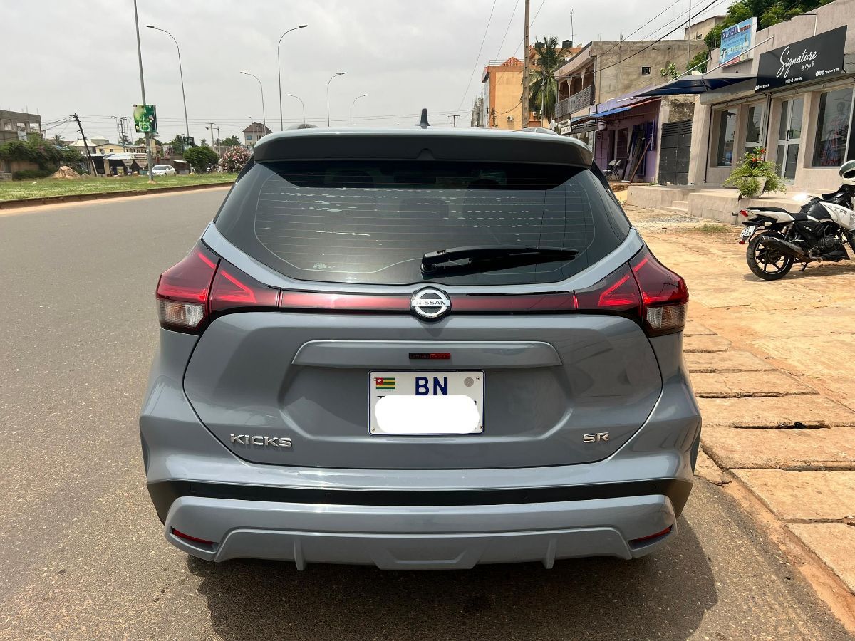 NISSAN KICKS