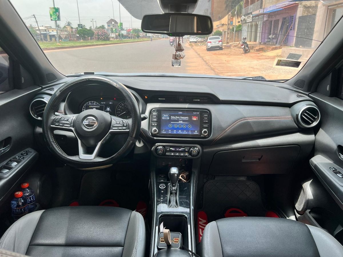 NISSAN KICKS - photo 2