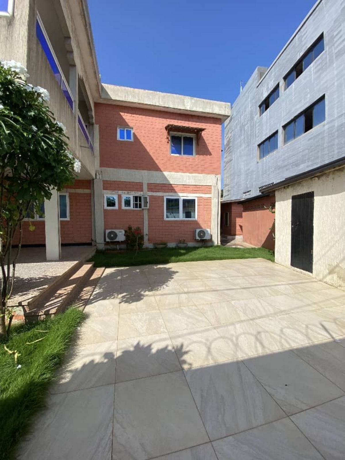 Villa 10chs_700k_Nukafou
