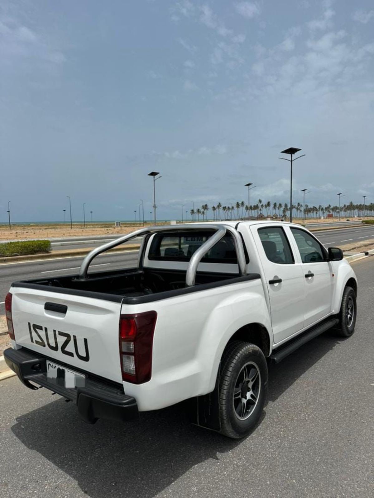 ISUZU D-MAX 2016 DIESEL - photo 2