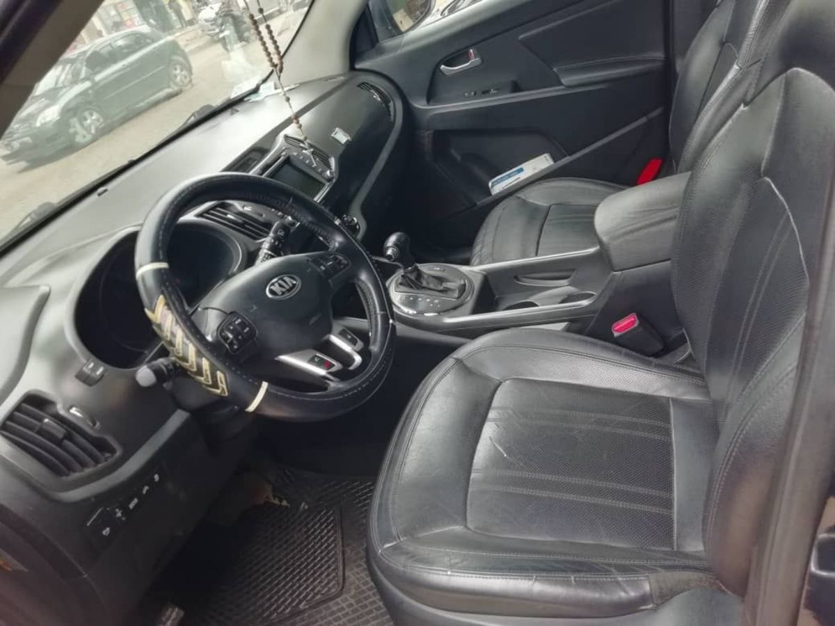 KIA SPORTAGE - photo 2