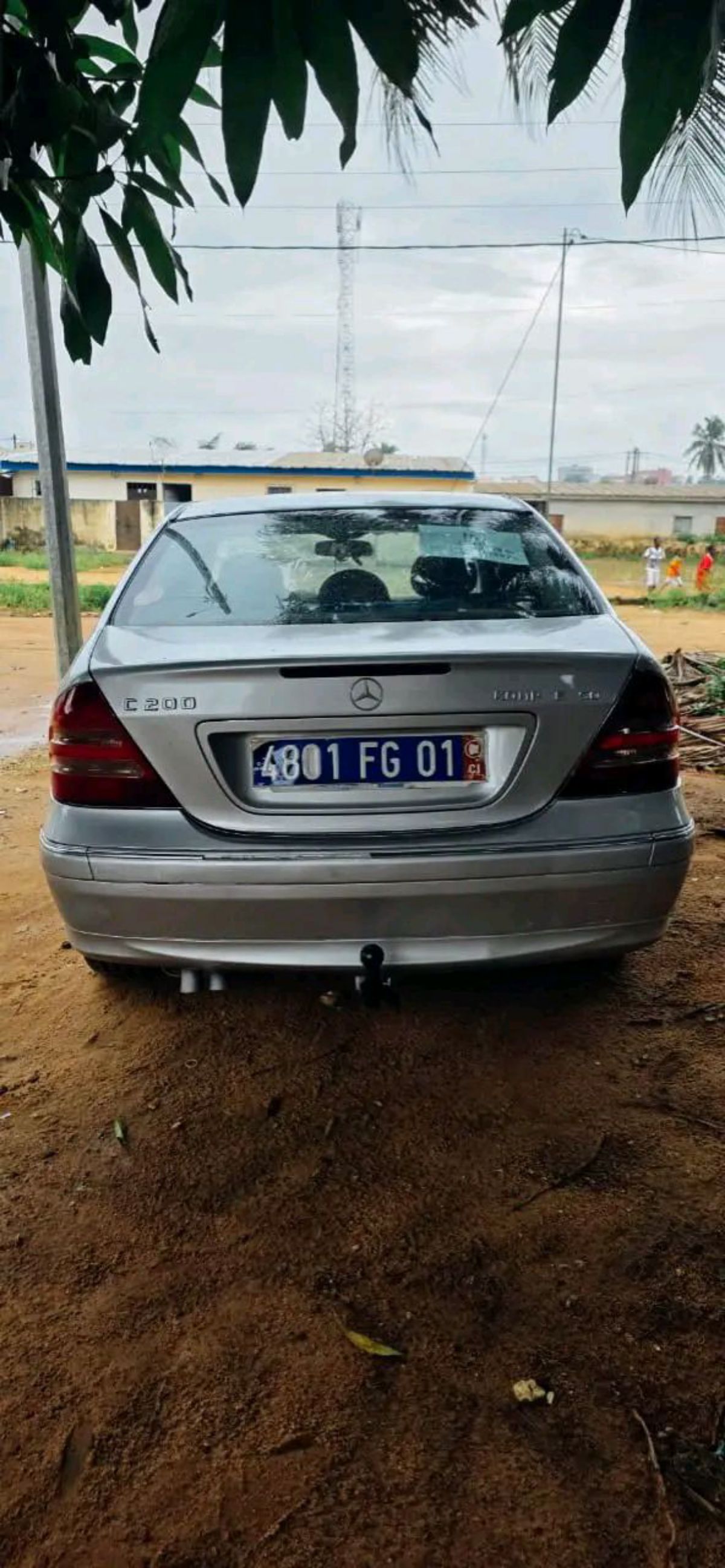 Mercedes C200 Cash Rouge Année 2001 Automatique
