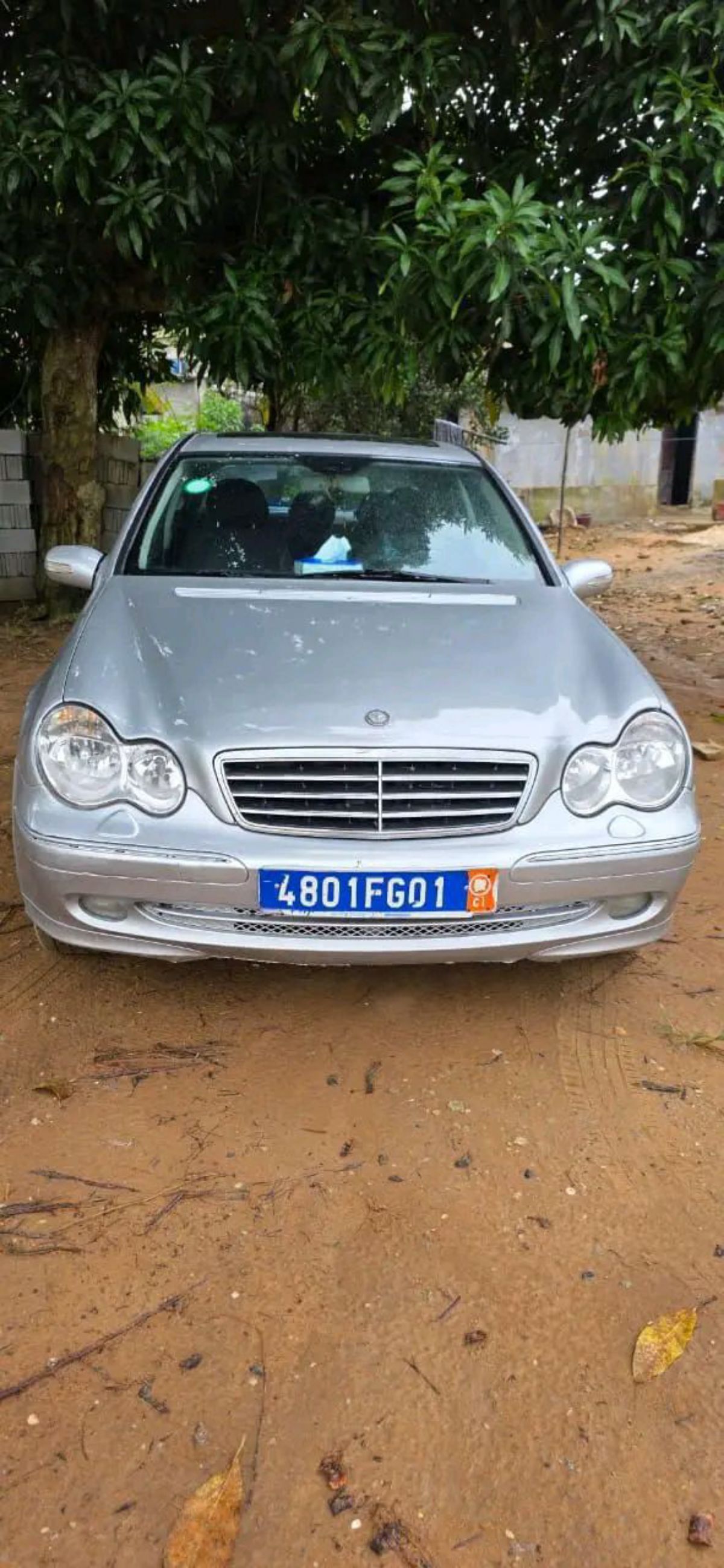 Mercedes C200 Cash Rouge Année 2001 Automatique - photo 2