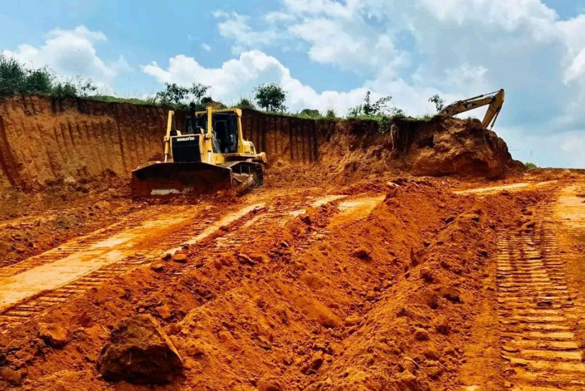 Terrain à v. Express 200m2 Bingerville Akandjé