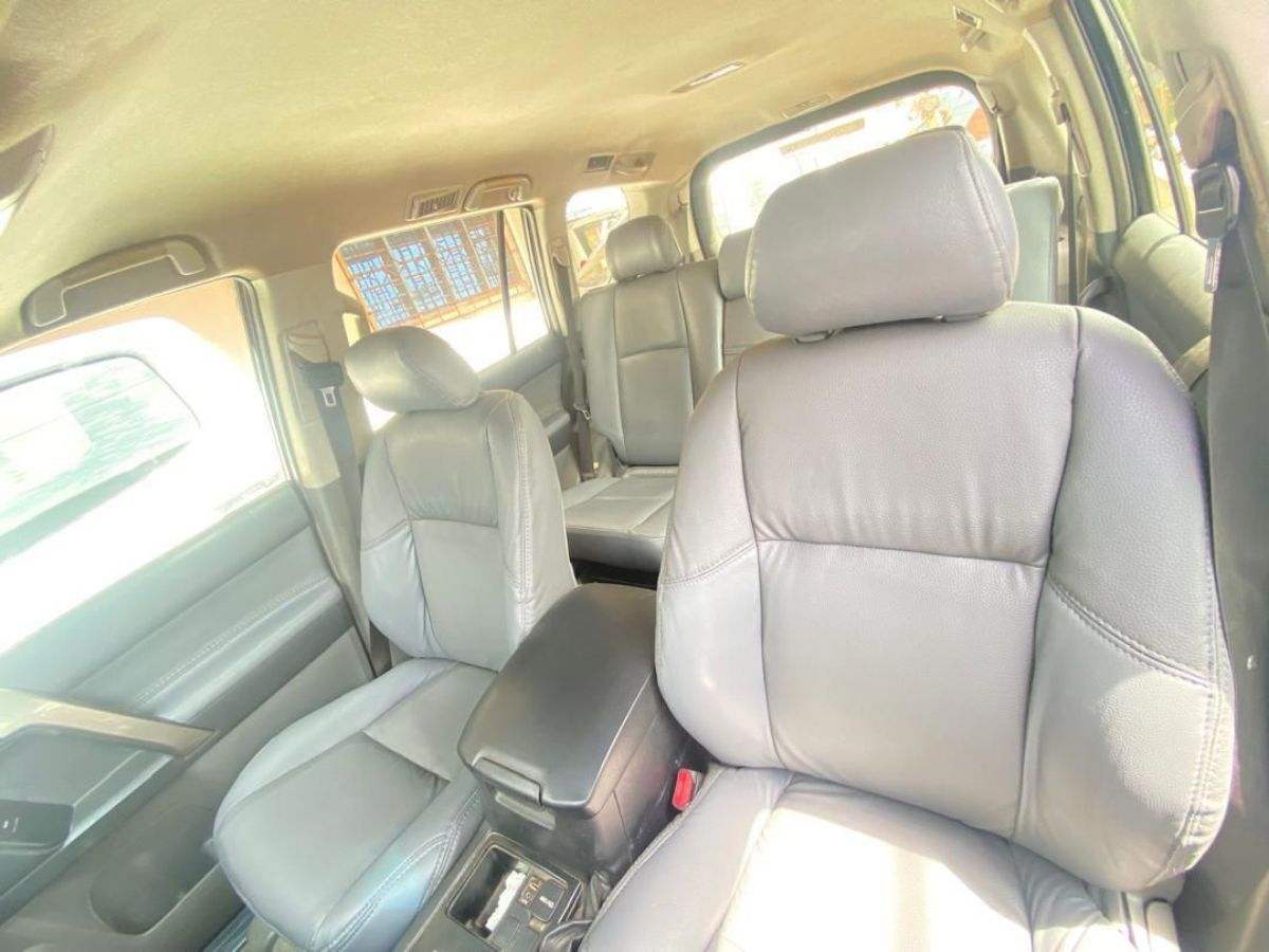 TOYOTA PRADO LAND CRUISER TXL CFAO - photo 2