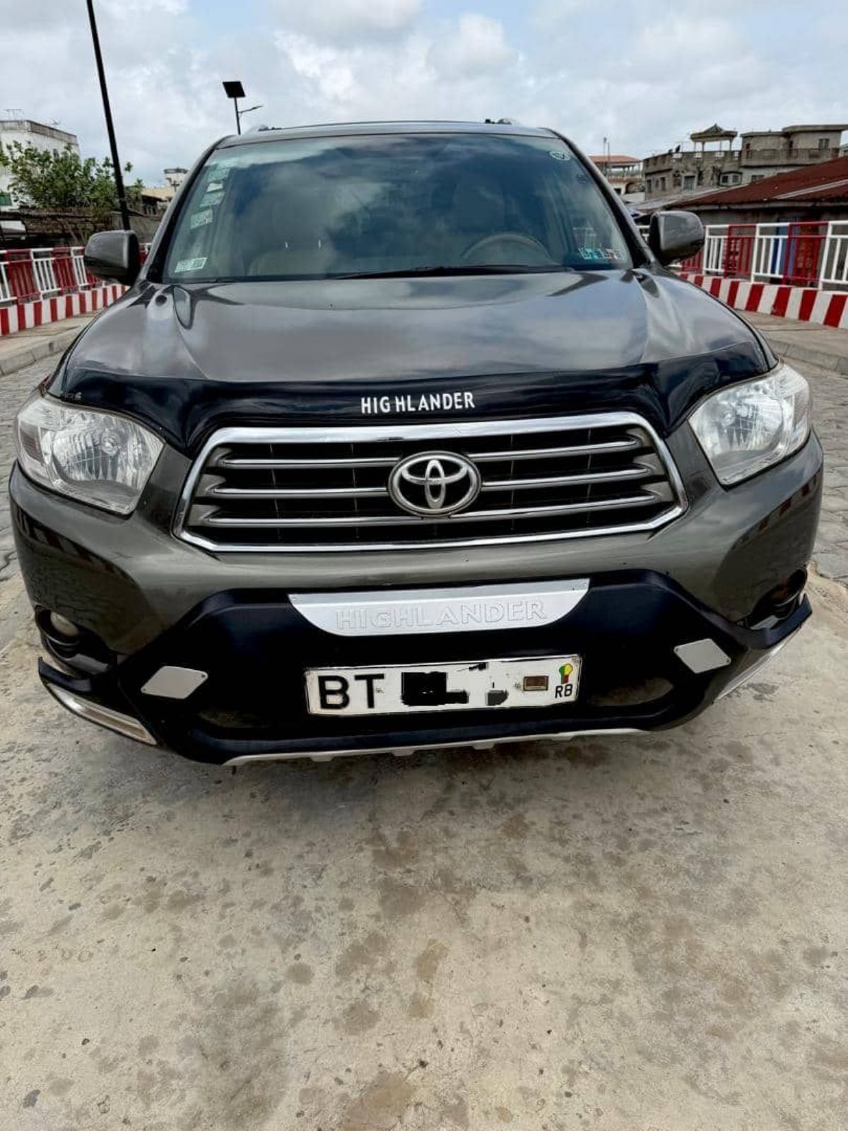 TOYOTA HIGHLANDER