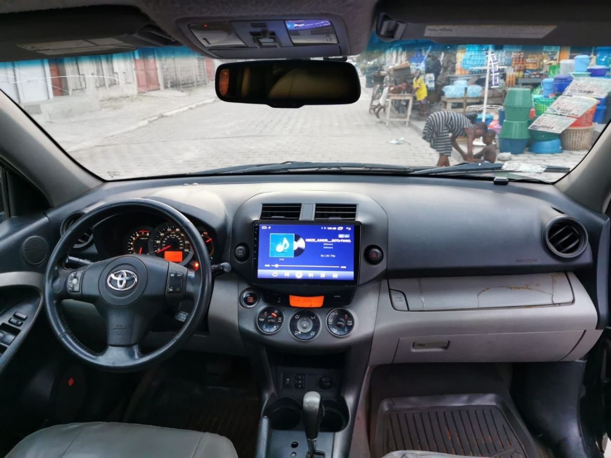 TOYOTA RAV4 - photo 2