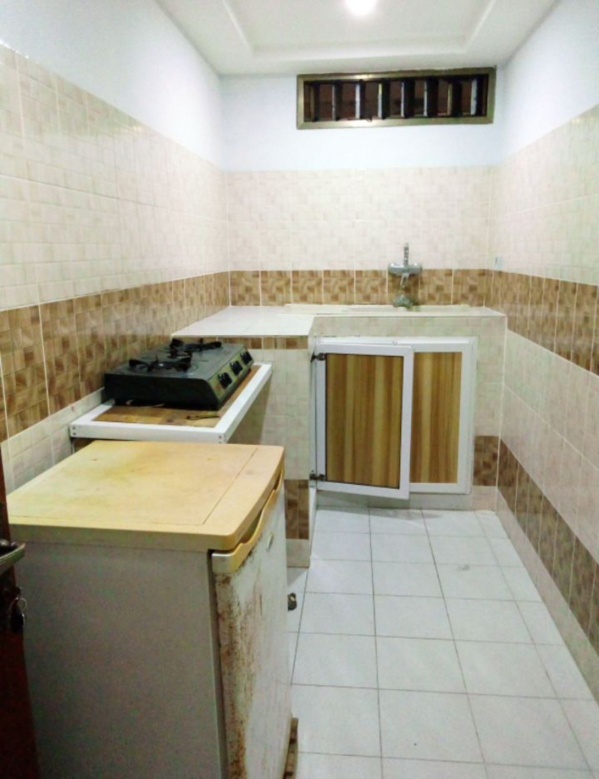 Studio meublé climé, Fidjrossè – Cotonou (Bénin) - photo 3