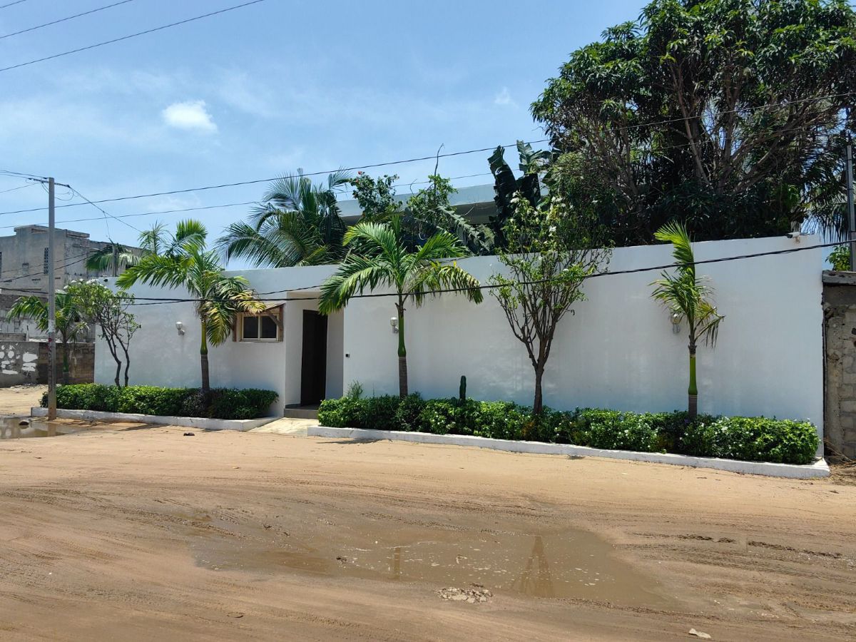 Villa de 5 pièces à  vendre,Fidjrossè – Bénin