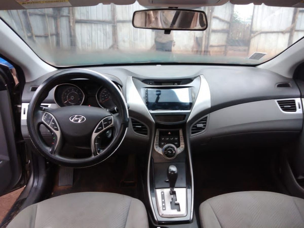 Hyundai Elantra 2013 - photo 2
