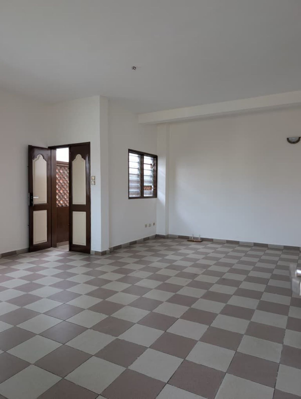 3 chambres 1 salon de 250.000 à Missebo
