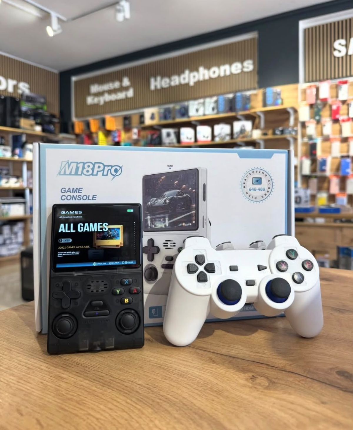 CONSOLE DE JEUX PORTABLE M18 PRO AVEC 2 MANETTES