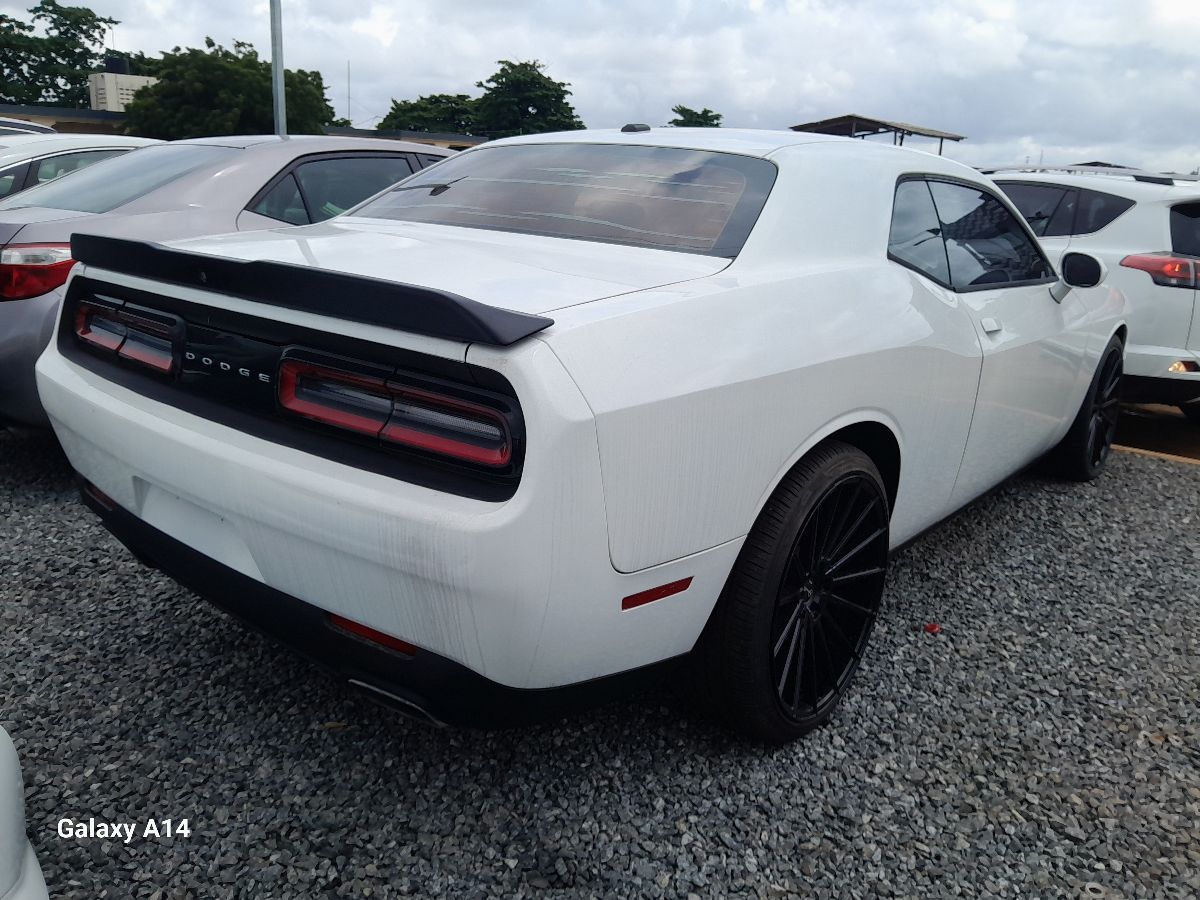 Dodge Challenger sport - photo 3