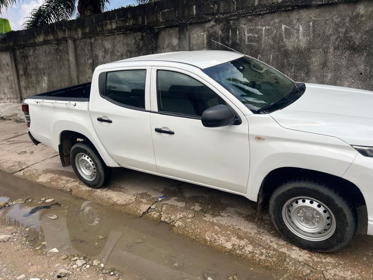 MITSUBISHI L200 - photo 2