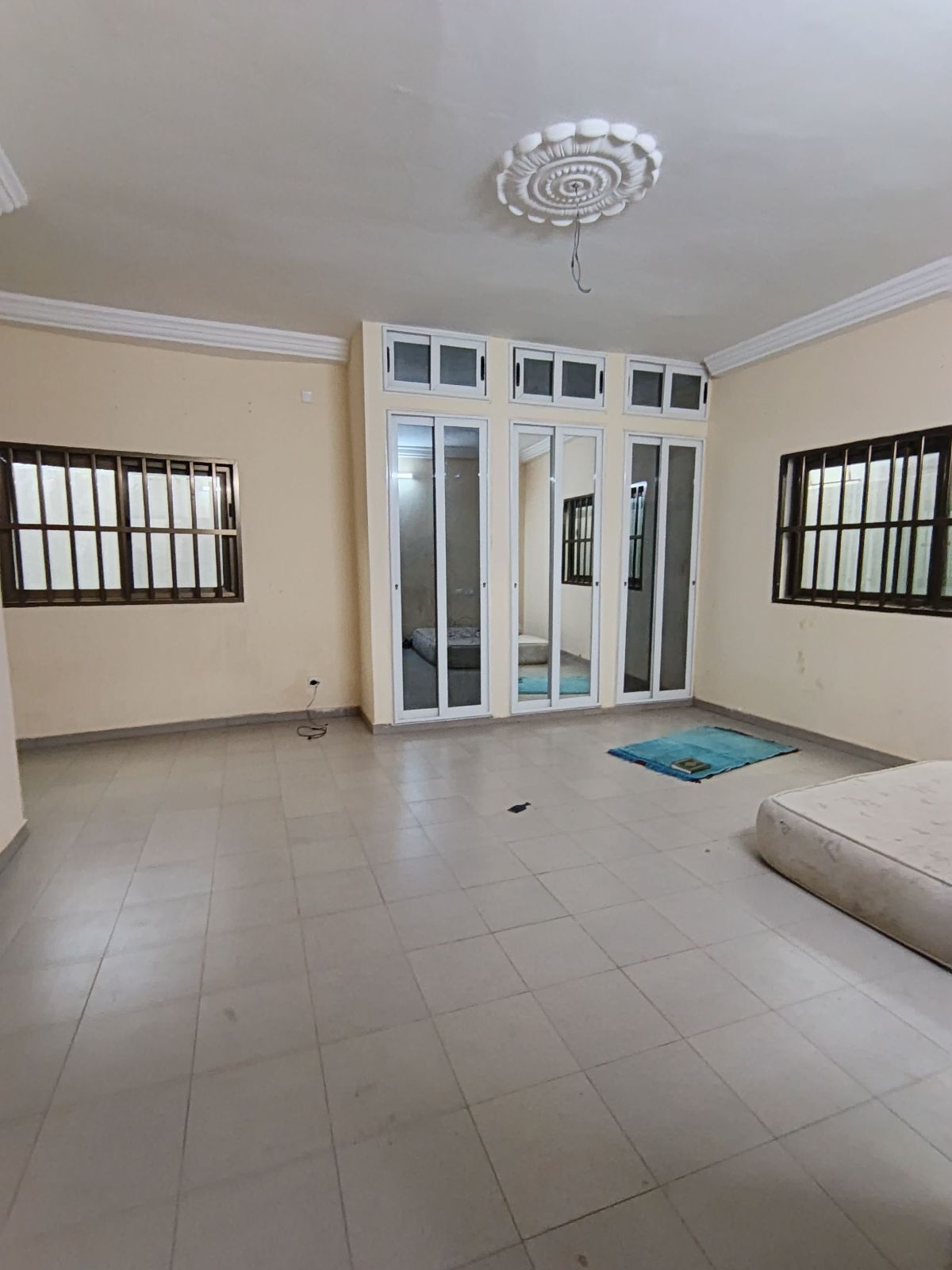 Villa 3 chambres salon_110mille_assigome - photo 3