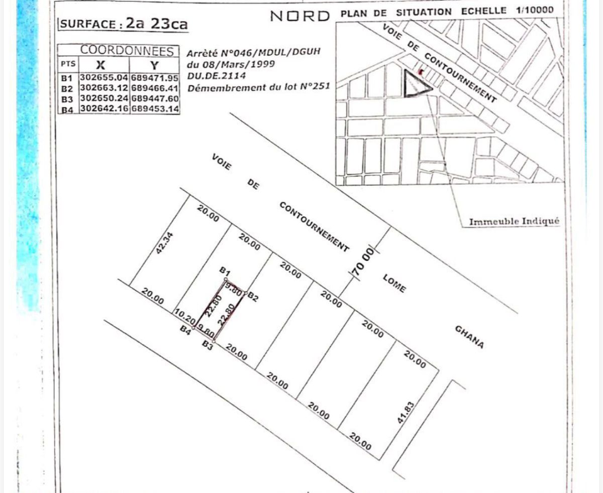 Terrain 1/2 Lots avec titre foncier juste en face