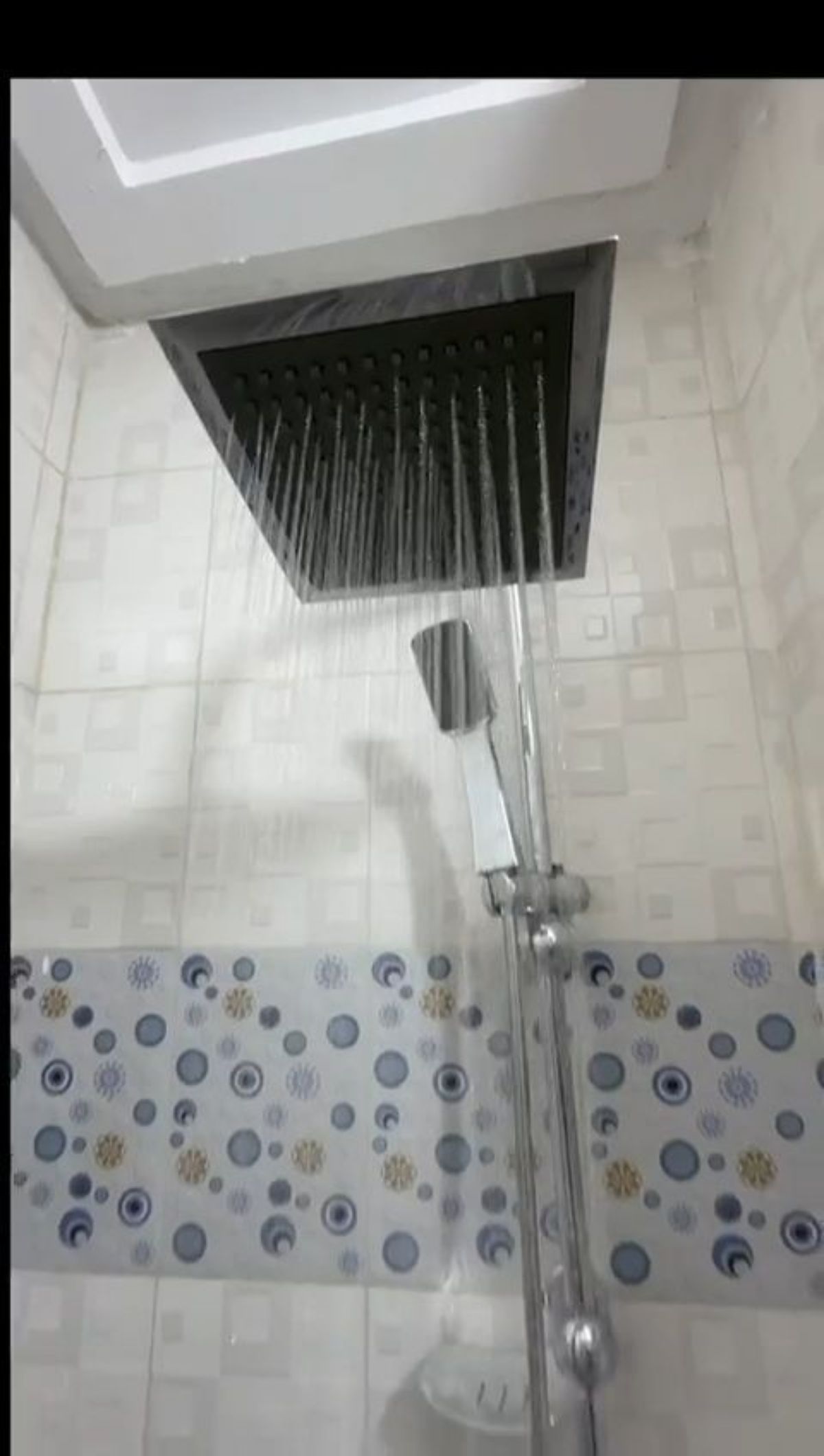 RÉSIDENCE Yopougon jacuzzi - photo 3