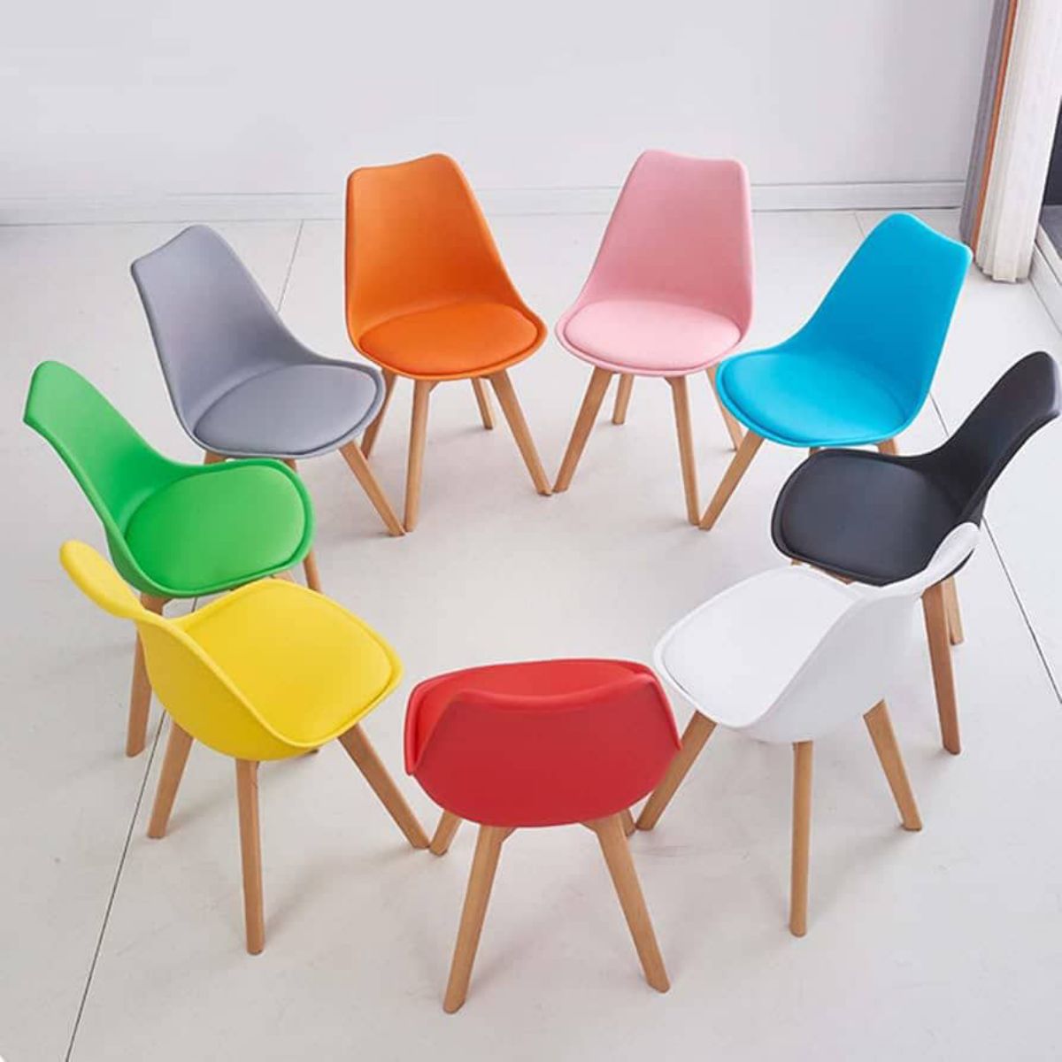 Chaises scandinaves