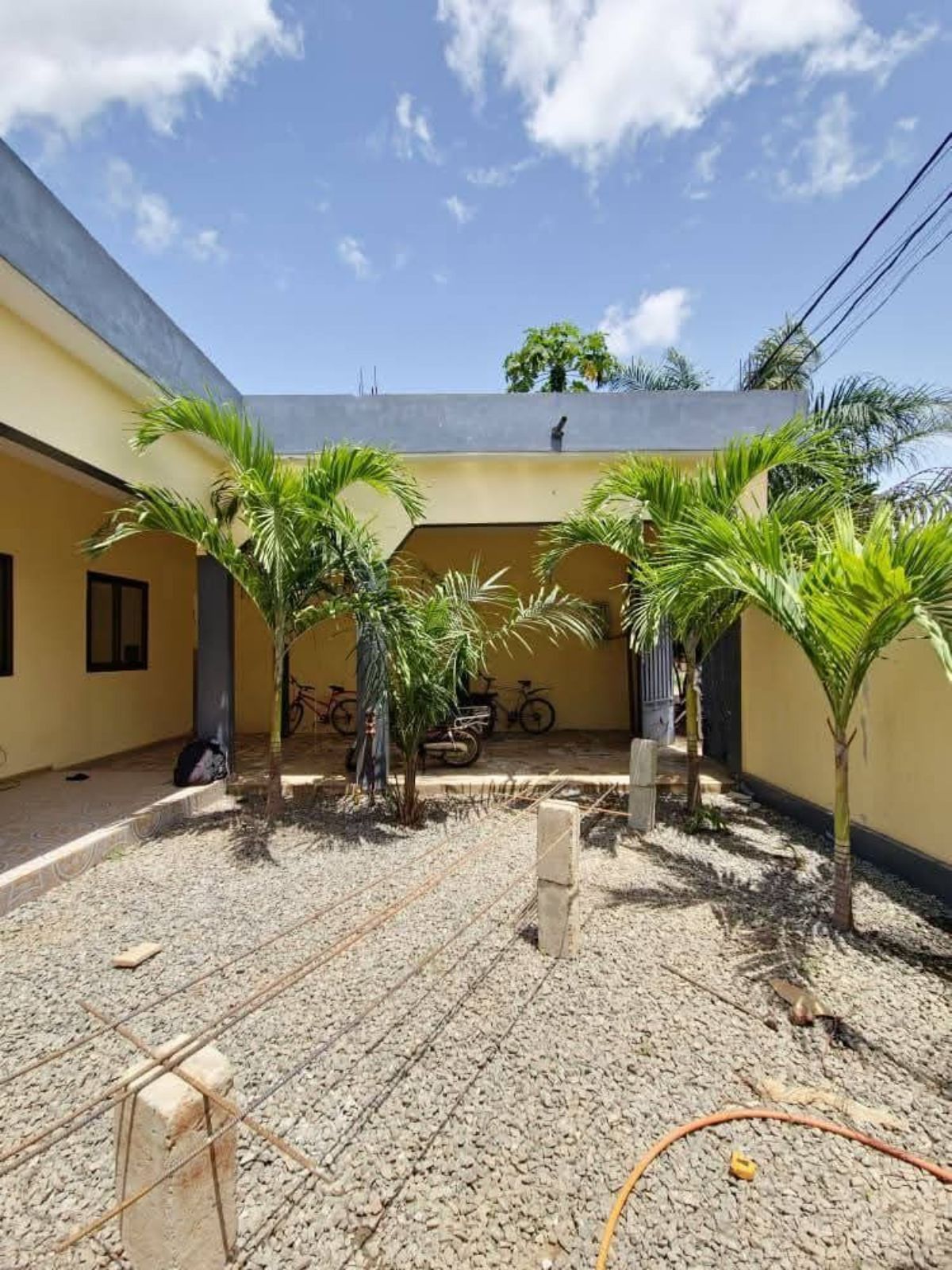 Maison de 2 chambre en vente  adidogome apedokoe
