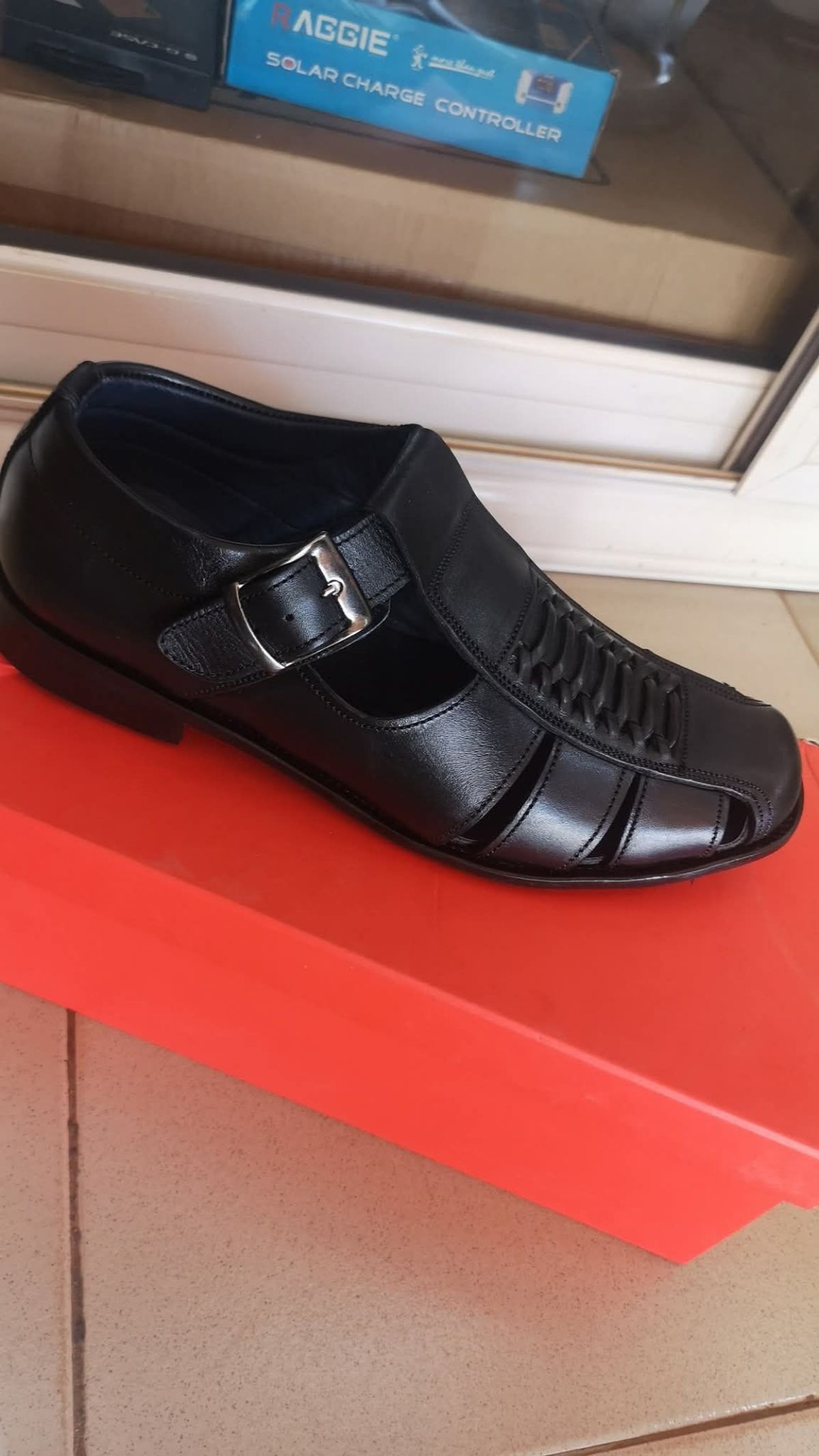 Chaussures Nue pied ferme en cuir