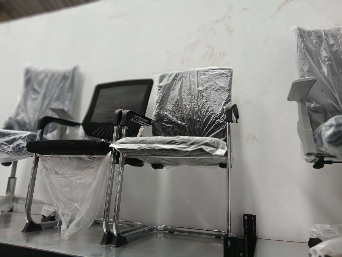 Chaises de bureau neuf