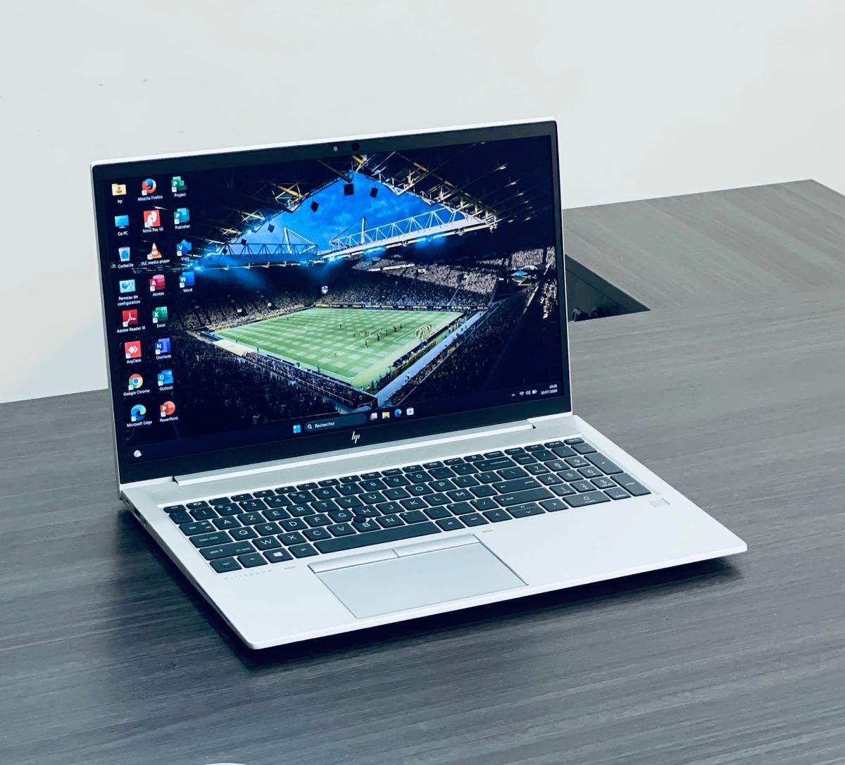 PC 💻 HP EliteBook 855 G7 (2Z8Q2U)