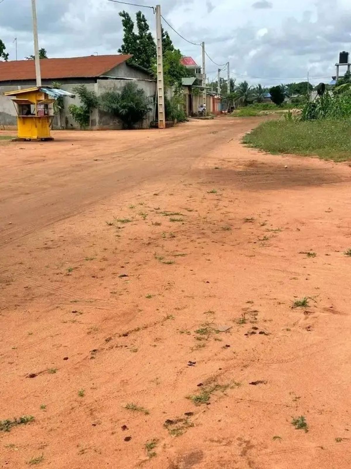 PARCELLES SUR TITRE FONCIER À AKASSATO - photo 3