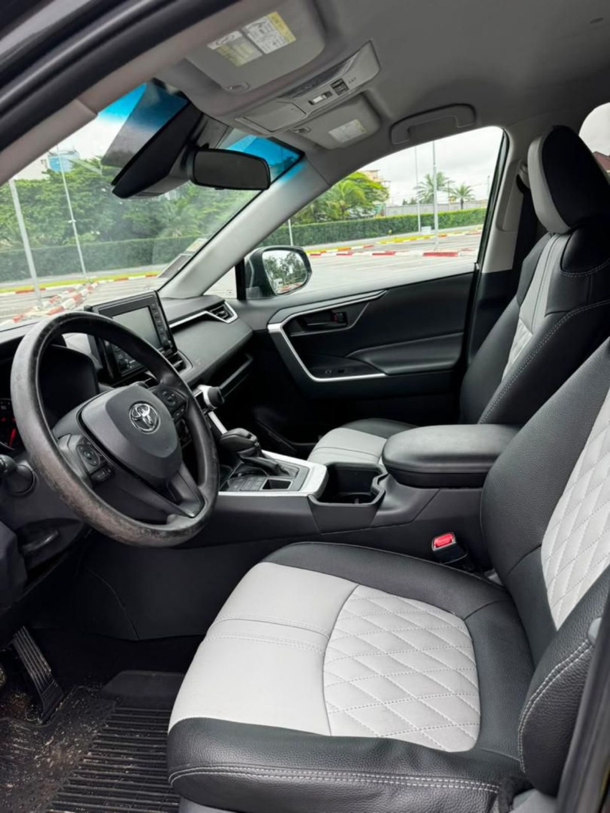 Toyota RAV4 à vendre - photo 2