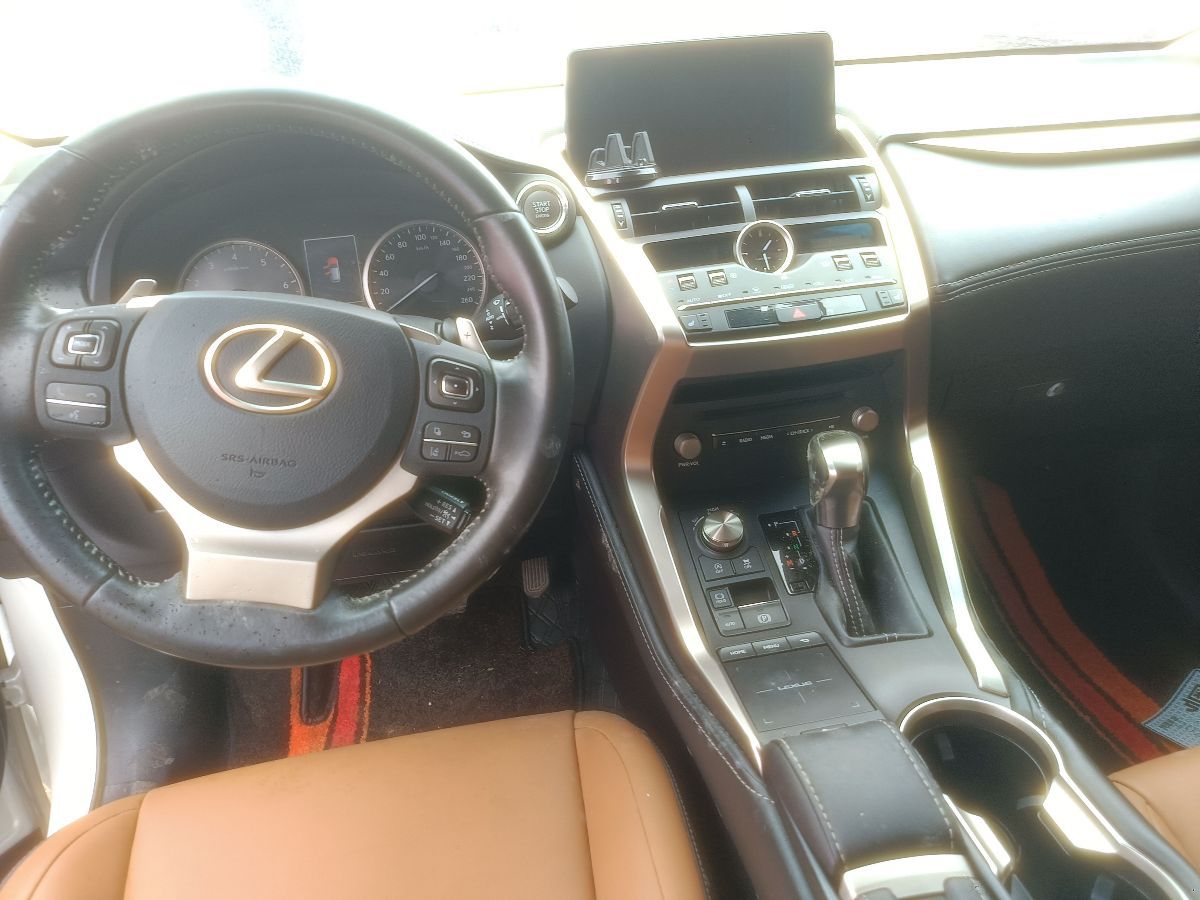 Lexus NX à ventre - photo 2