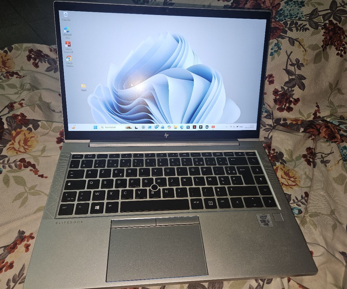 HP ELITEBOOK G7 845