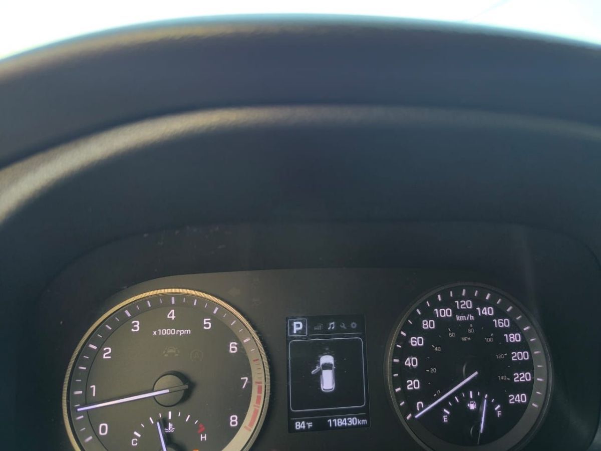 HYUNDAI TUCSON - photo 3