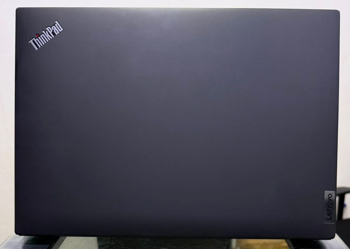 PC Lenovo Thinkpad P16s  G2 Ryzen 7 13Th Générati - photo 3