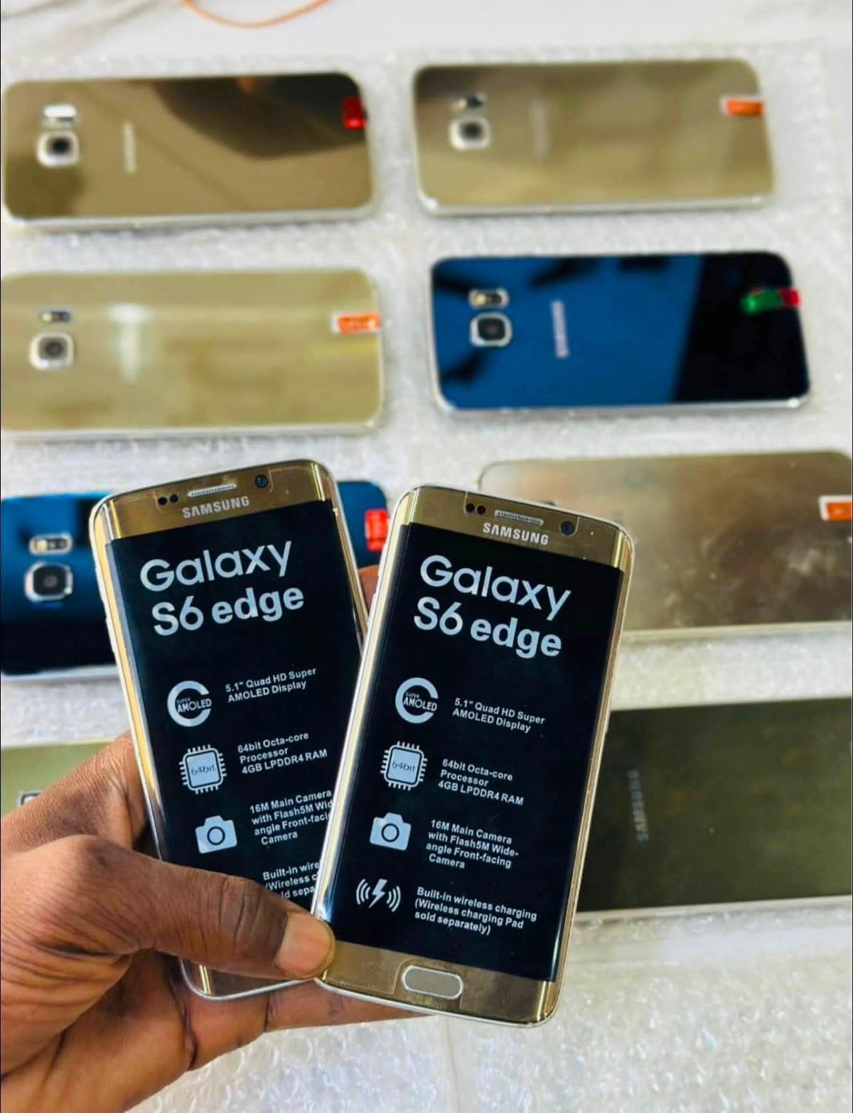 Samsung Galaxy S6 Edge - photo 2