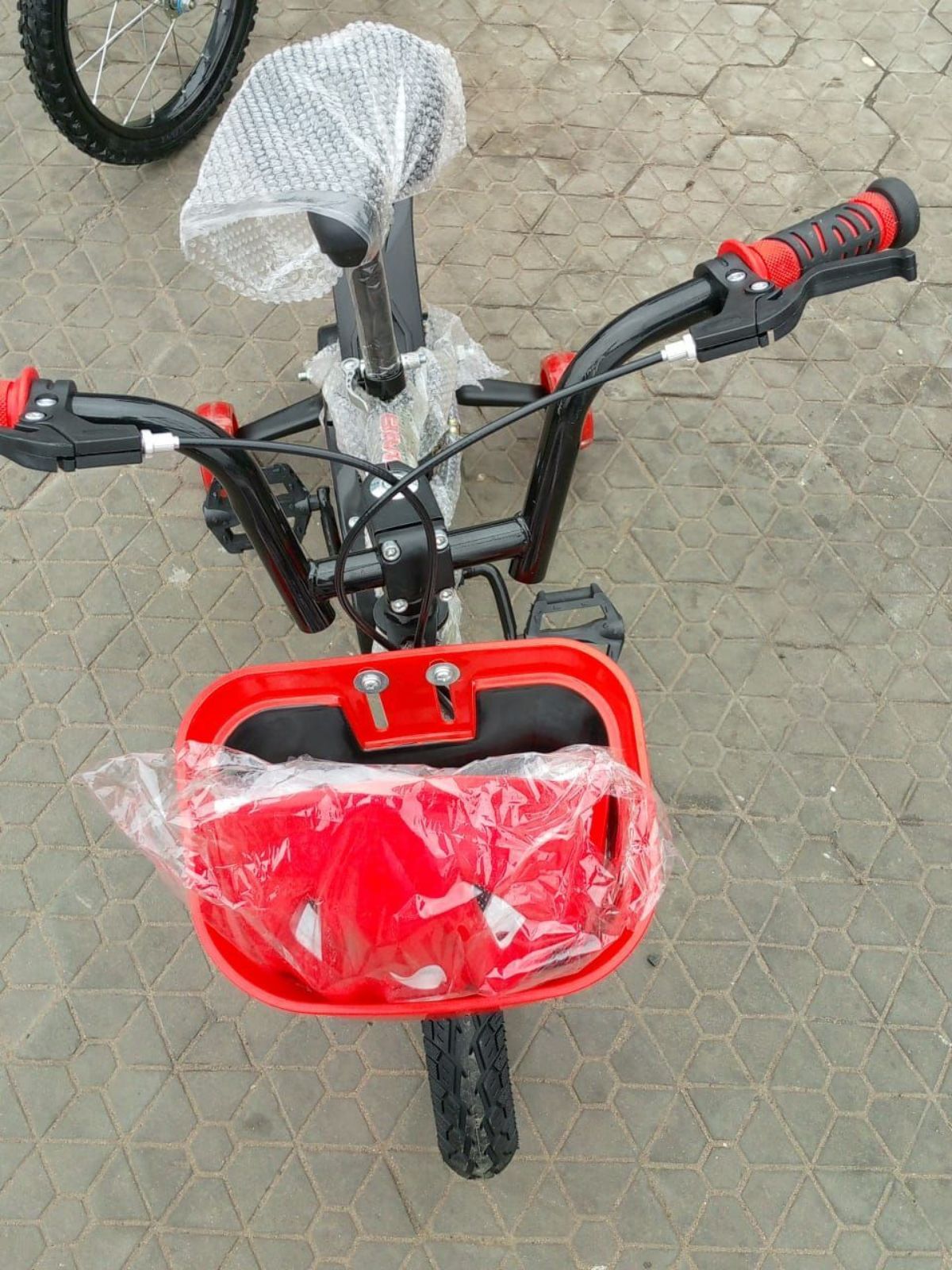 Vélo pour enfant de 1 à 3 ans avec casque - photo 2