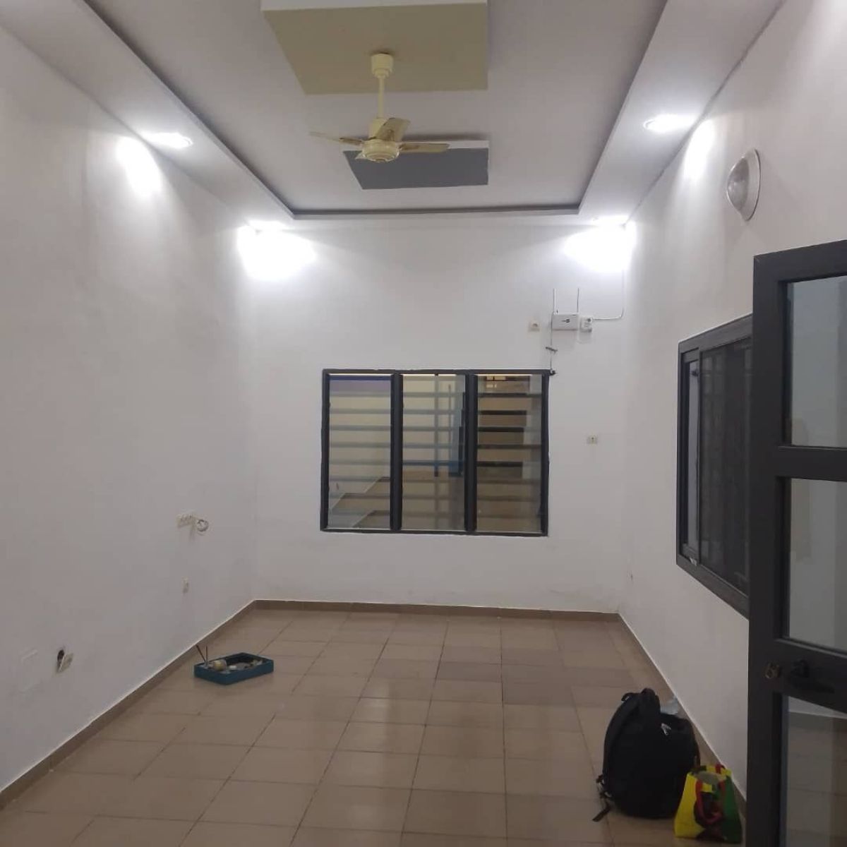 villa cour unique à agoè koffi panou en Location