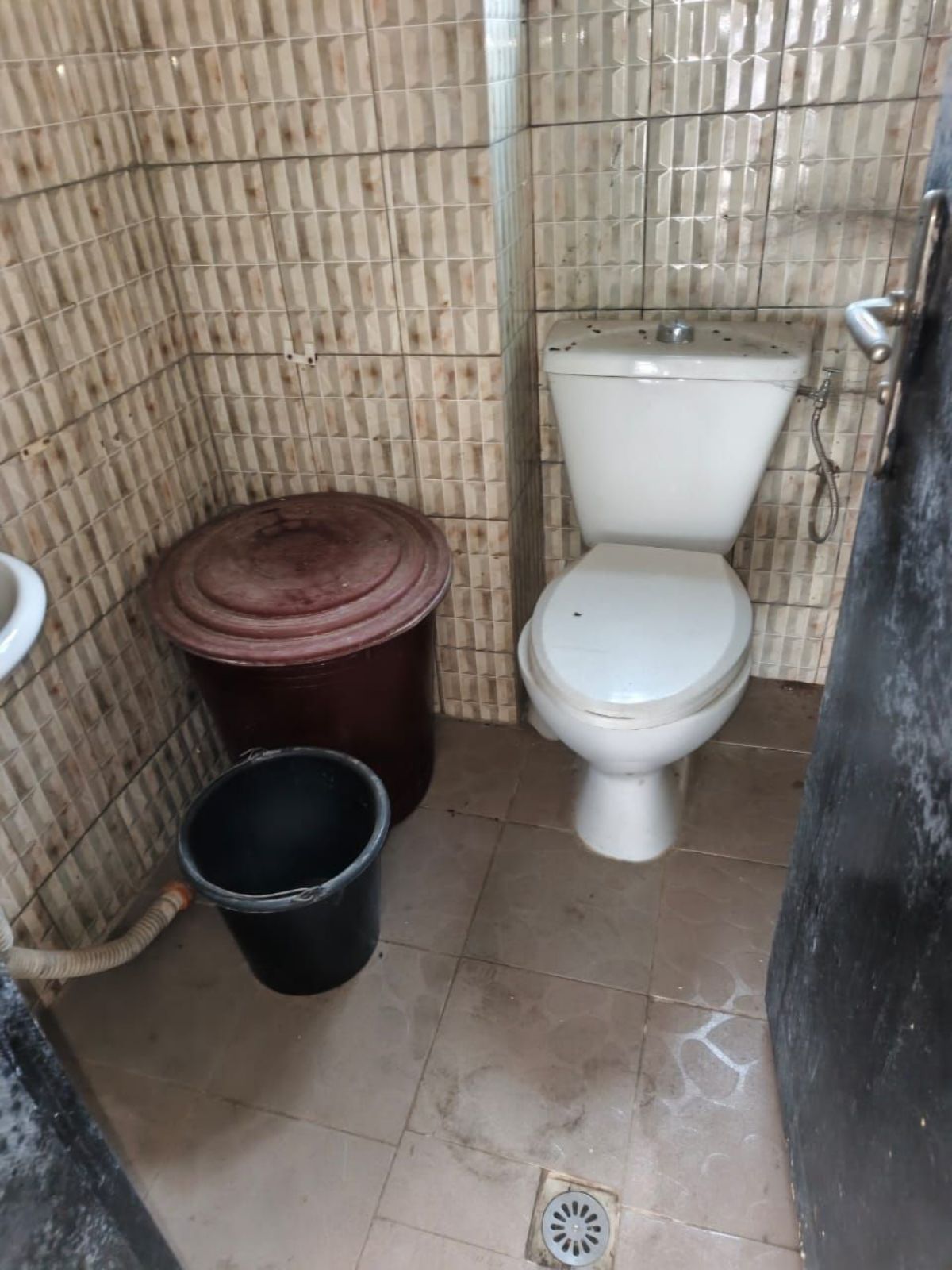 Magasin A Louer à Abidjan - photo 3