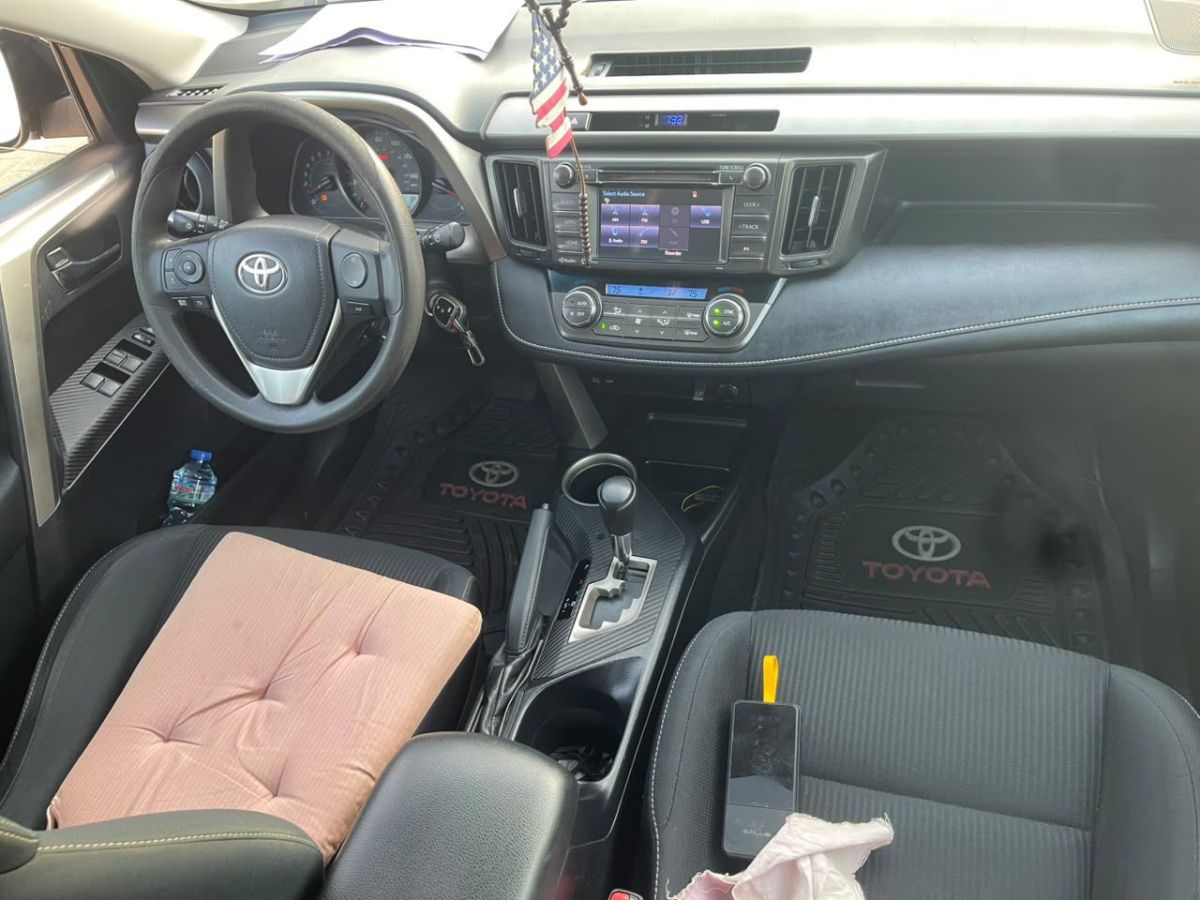 Toyota RAV4 - photo 3