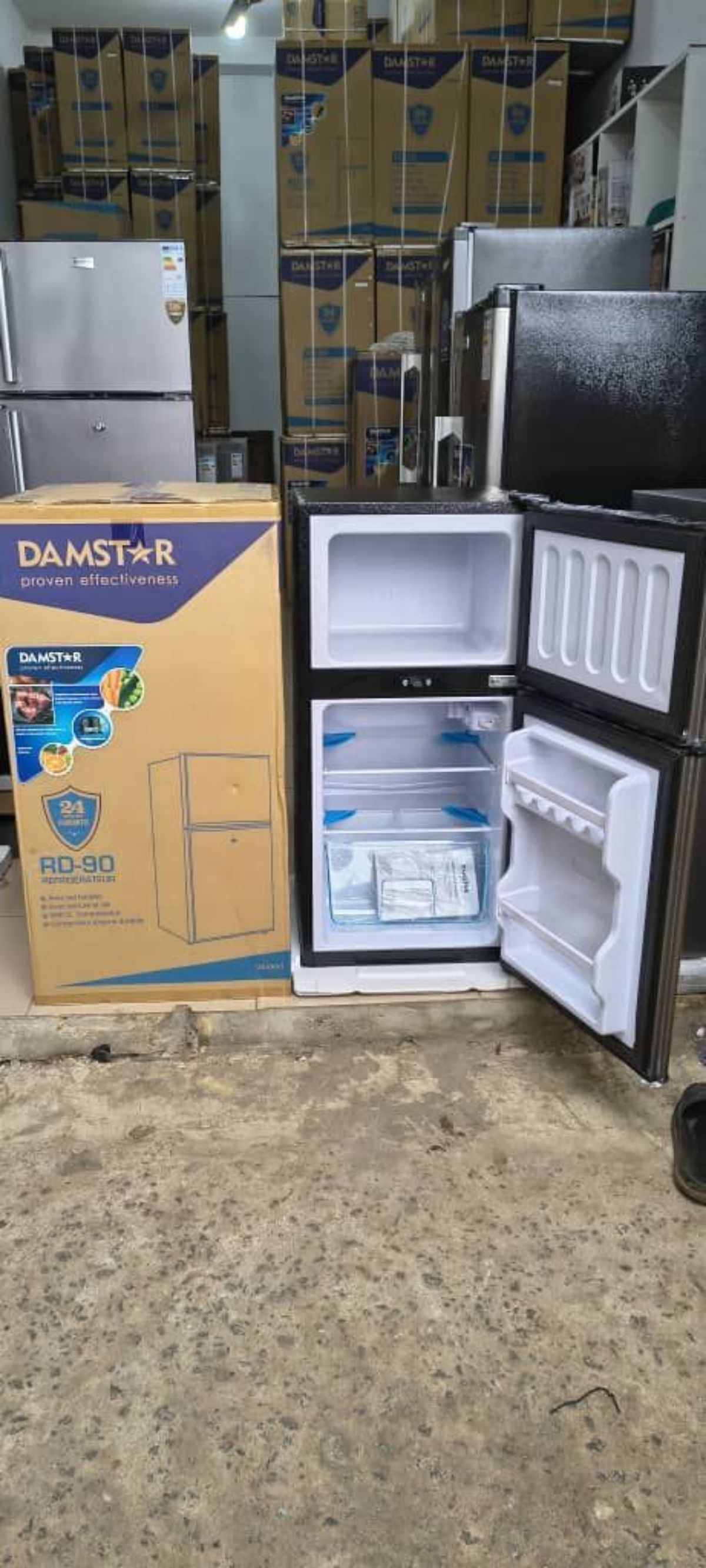 Réfrigérateur 2 Portes DAMSTAR RD-90 – 90 Litres