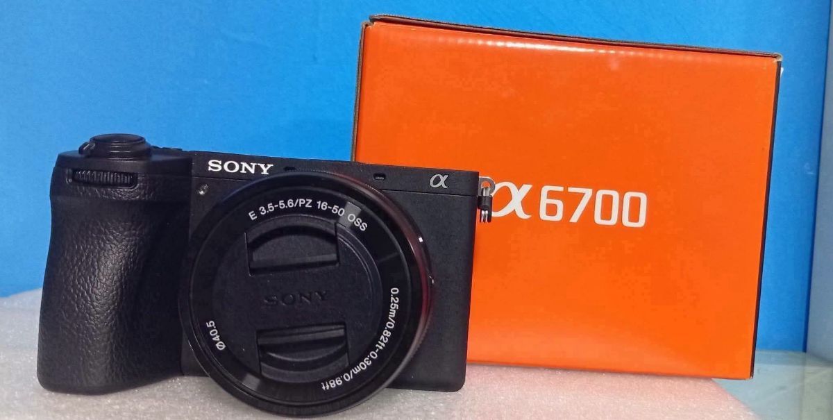 Sony A6700