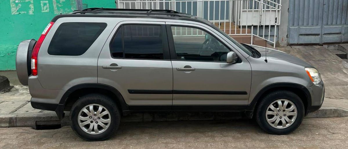 HONDA CR-V ANNÉE 2006 très en forme