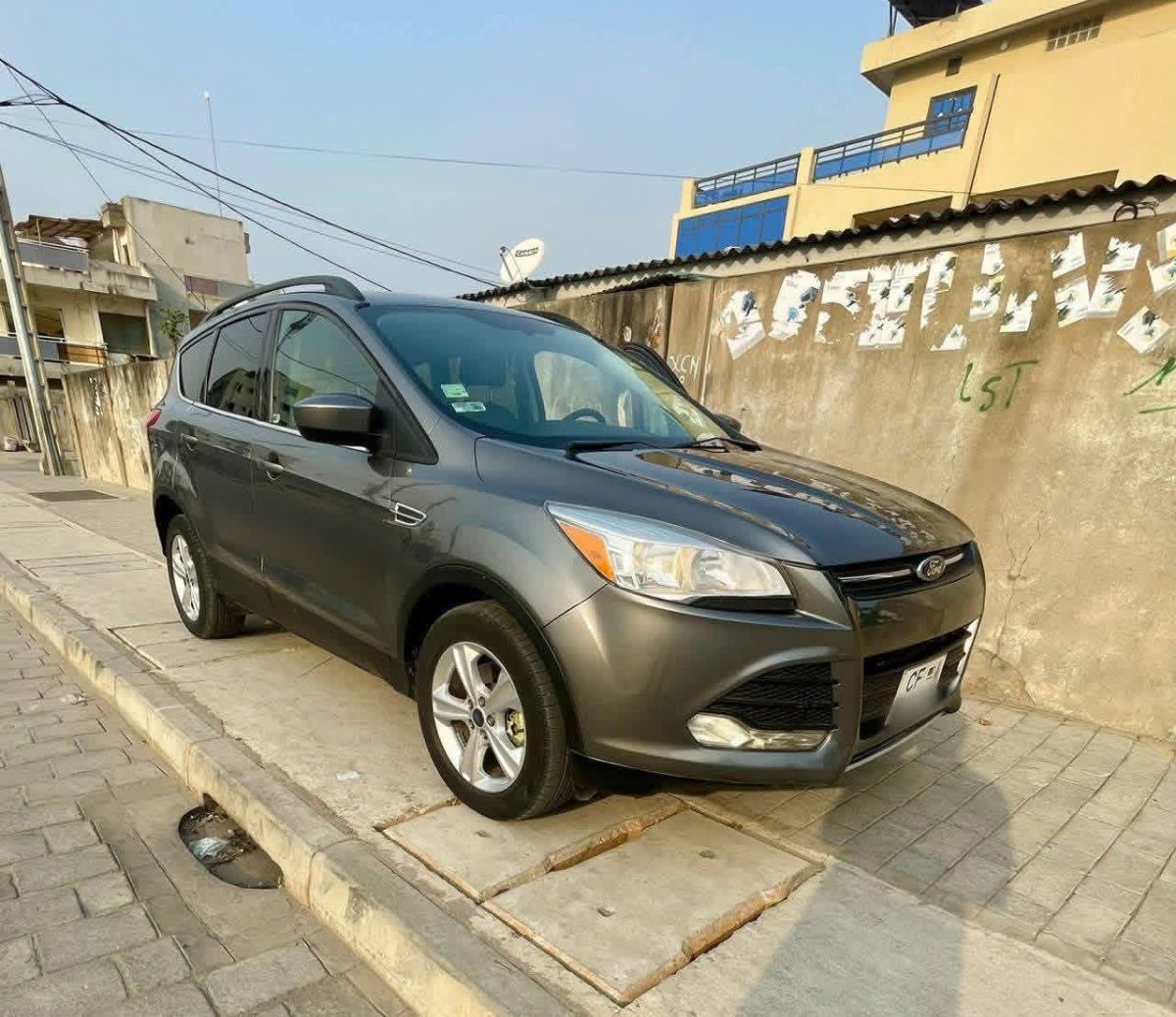 Ford escape année 2015 très en forme à vendre - photo 2