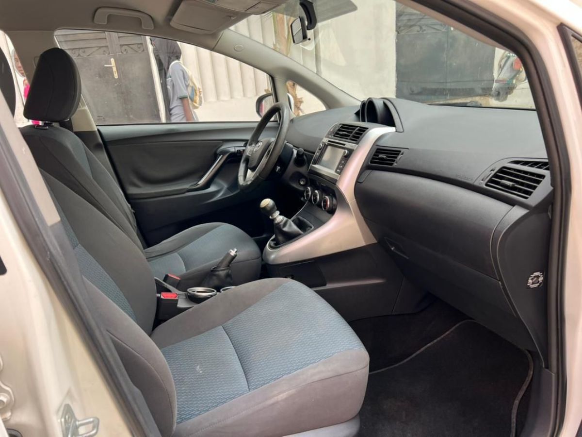 TOYOTA VERSO 2016 - photo 3