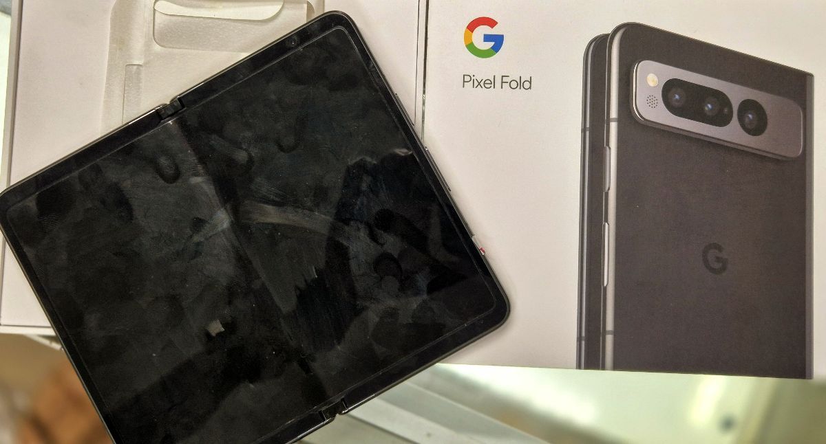 GOOGLE PIXEL FOLD - photo 2