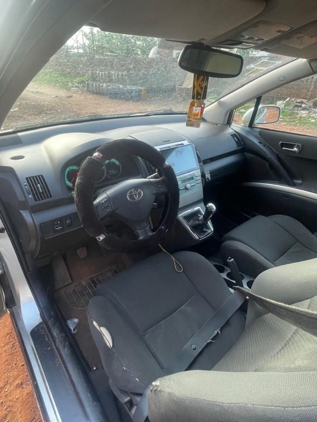 Toyota verso - photo 2