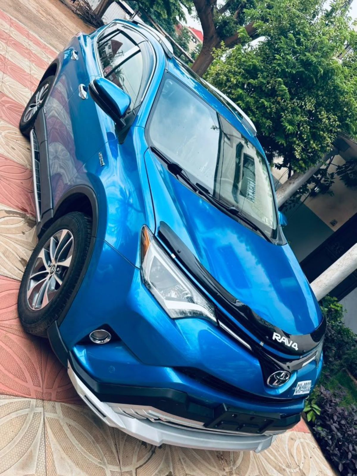 TOYOTA RAV4 HYBRIDE ANNÉE 2018