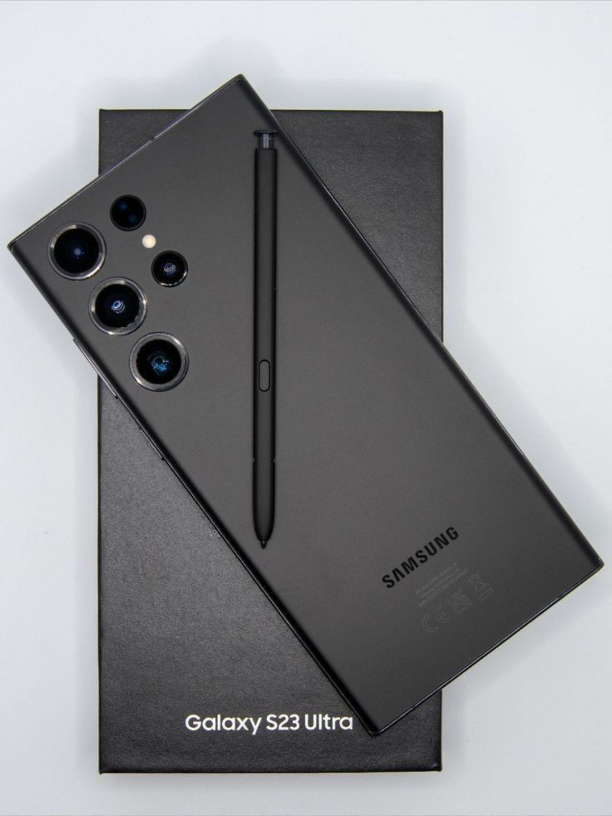 Samsung S23 - photo 2